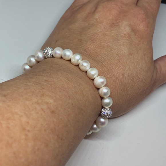 Genuine Freshwater Pearl Bracelet - Picture 3 of 11